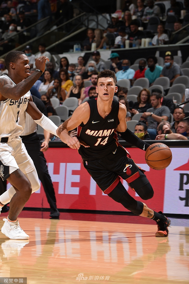 足球的长远 足球的长远