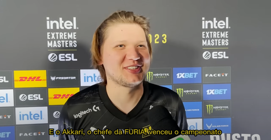 也显示出国 也显示出国