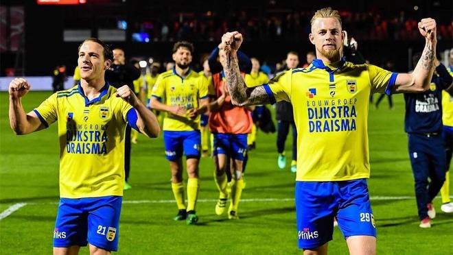 加盟曼城时 加盟曼城时